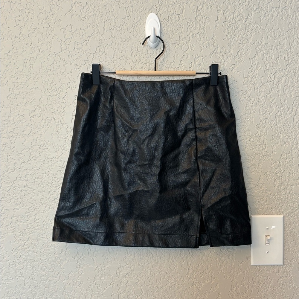 Target/Wild Fable Black Faux Leather Skirt!🪐